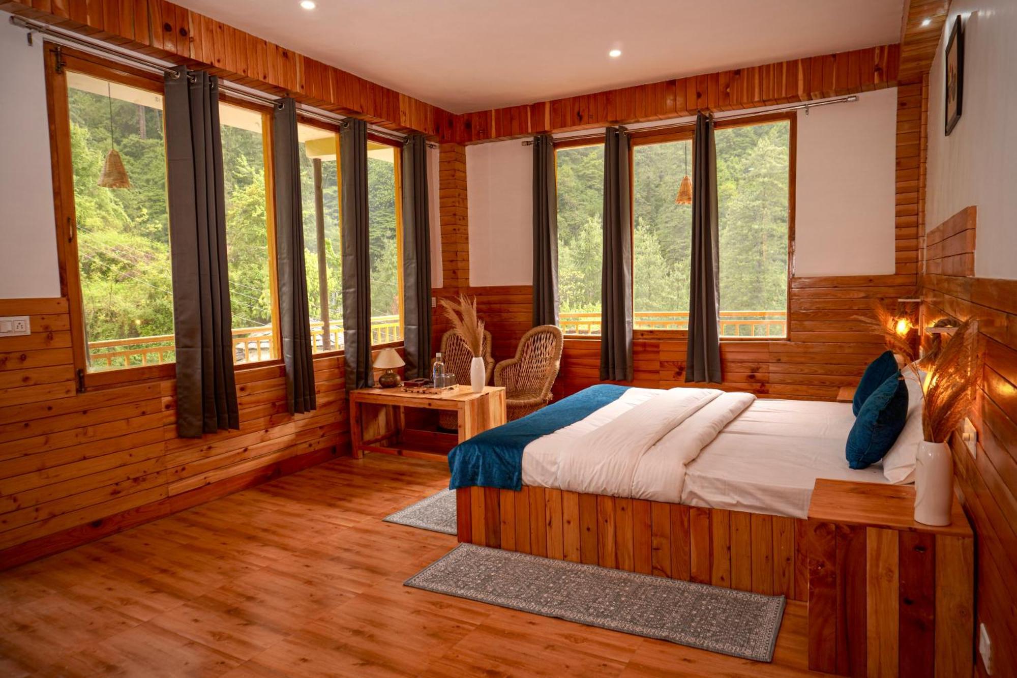 Quadruple Room with Mountain View